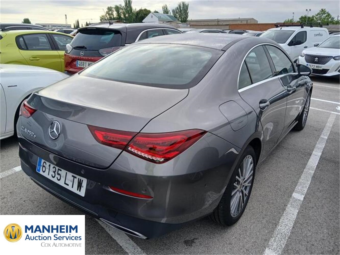 Foto Mercedes Benz CLA 23