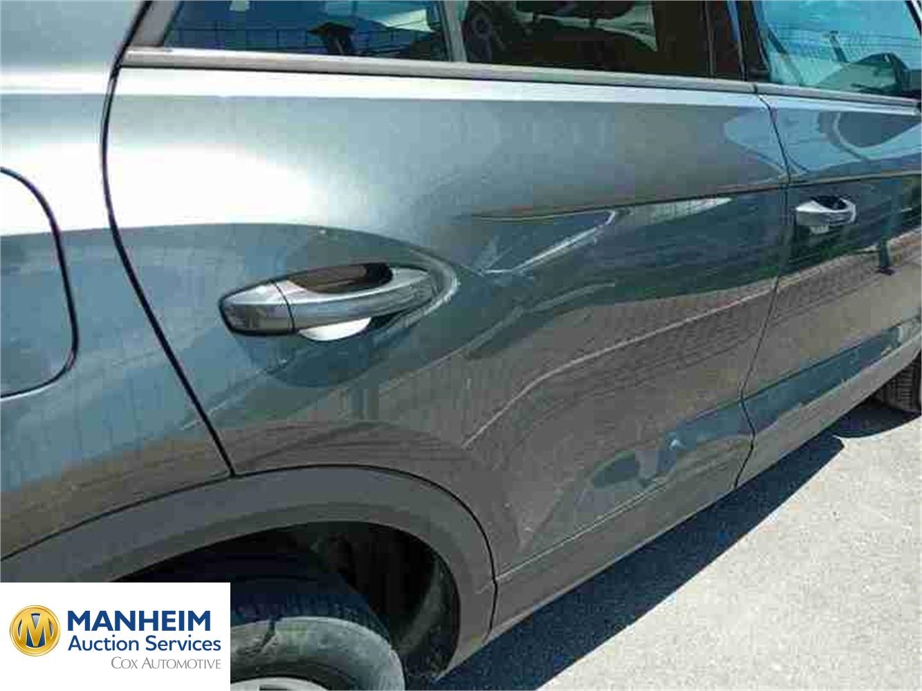 Foto Volkswagen T-Roc 11