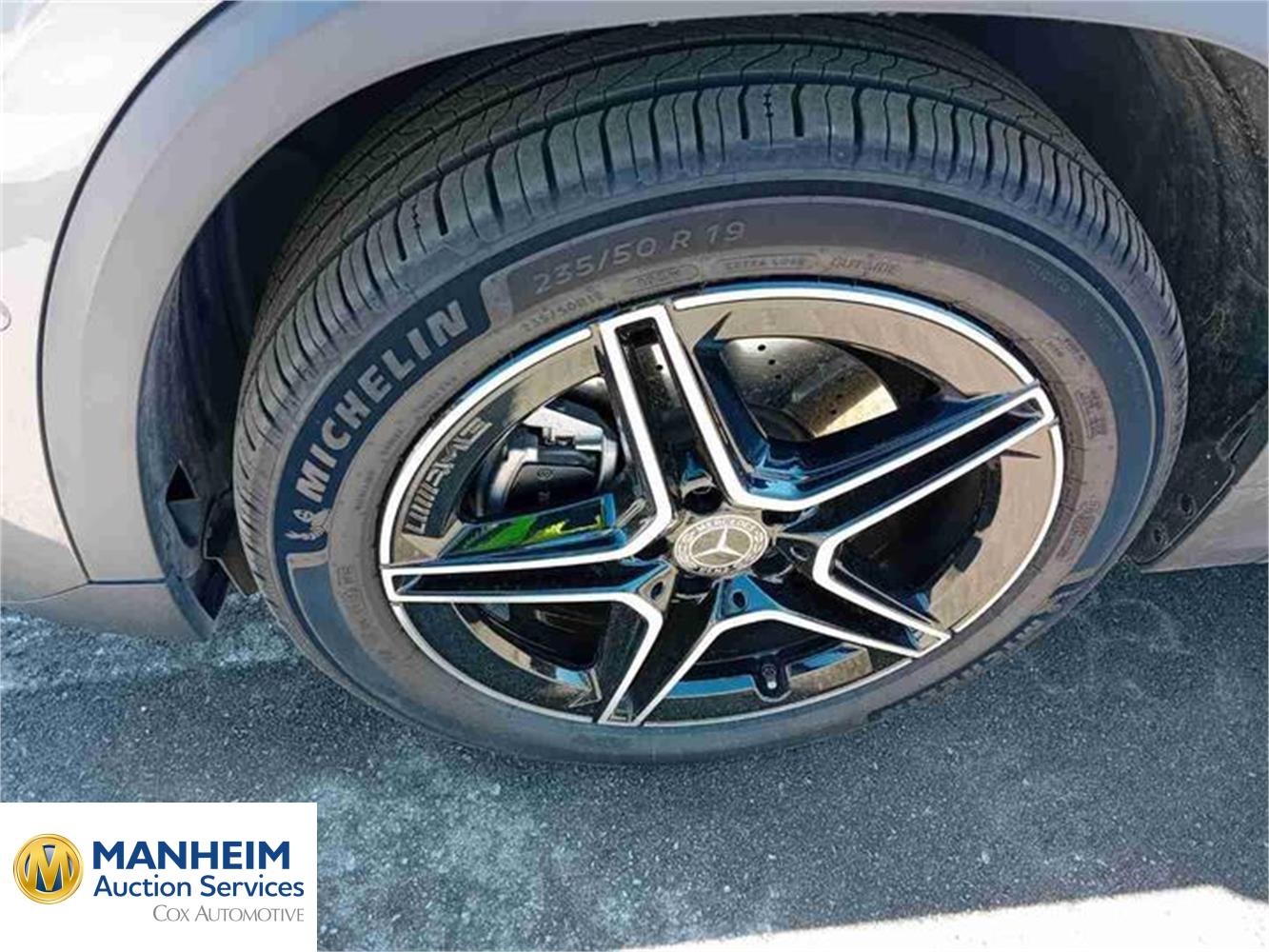 Foto Mercedes Benz GLA 13