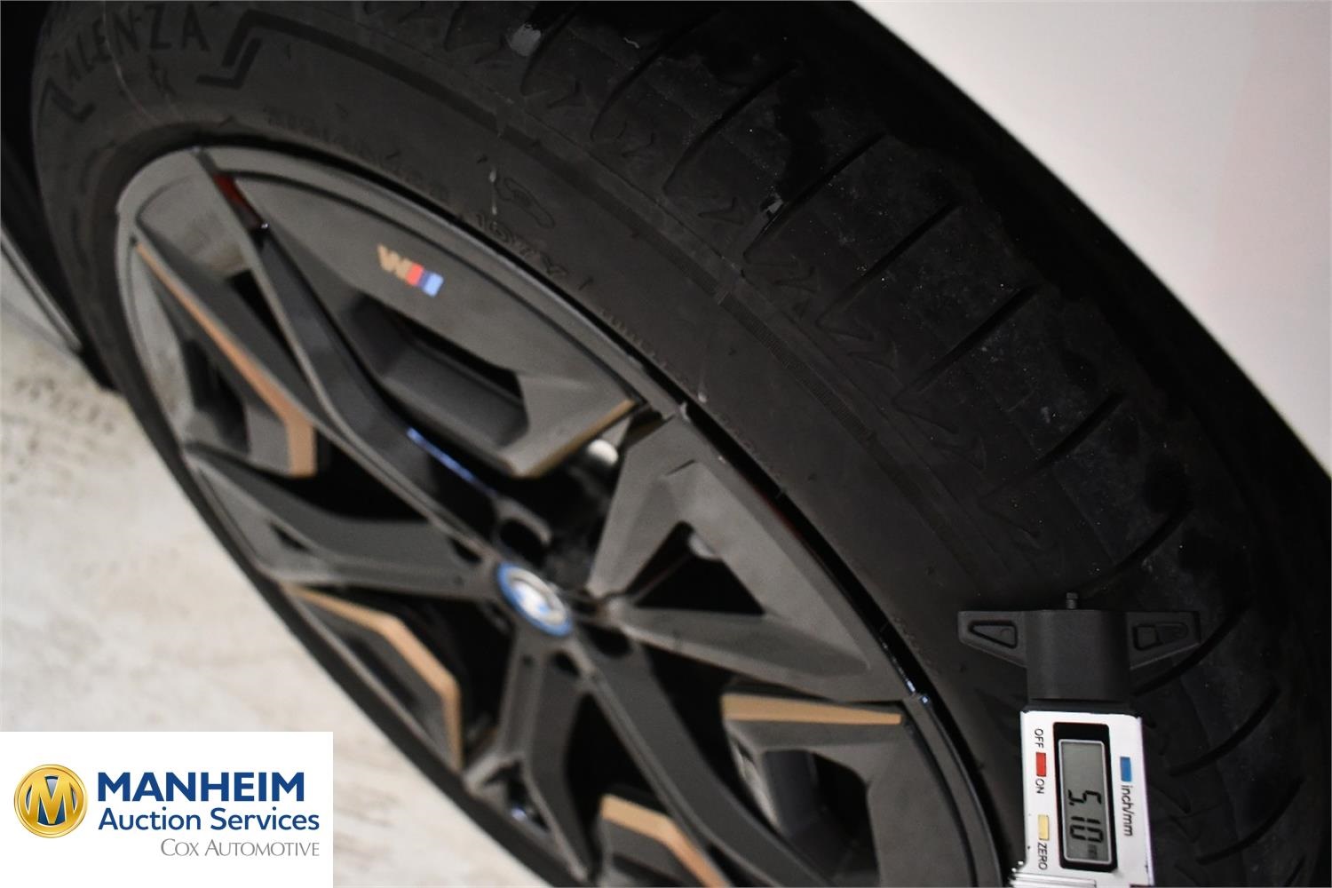 Foto BMW iX xDrive40 (I20) 21
