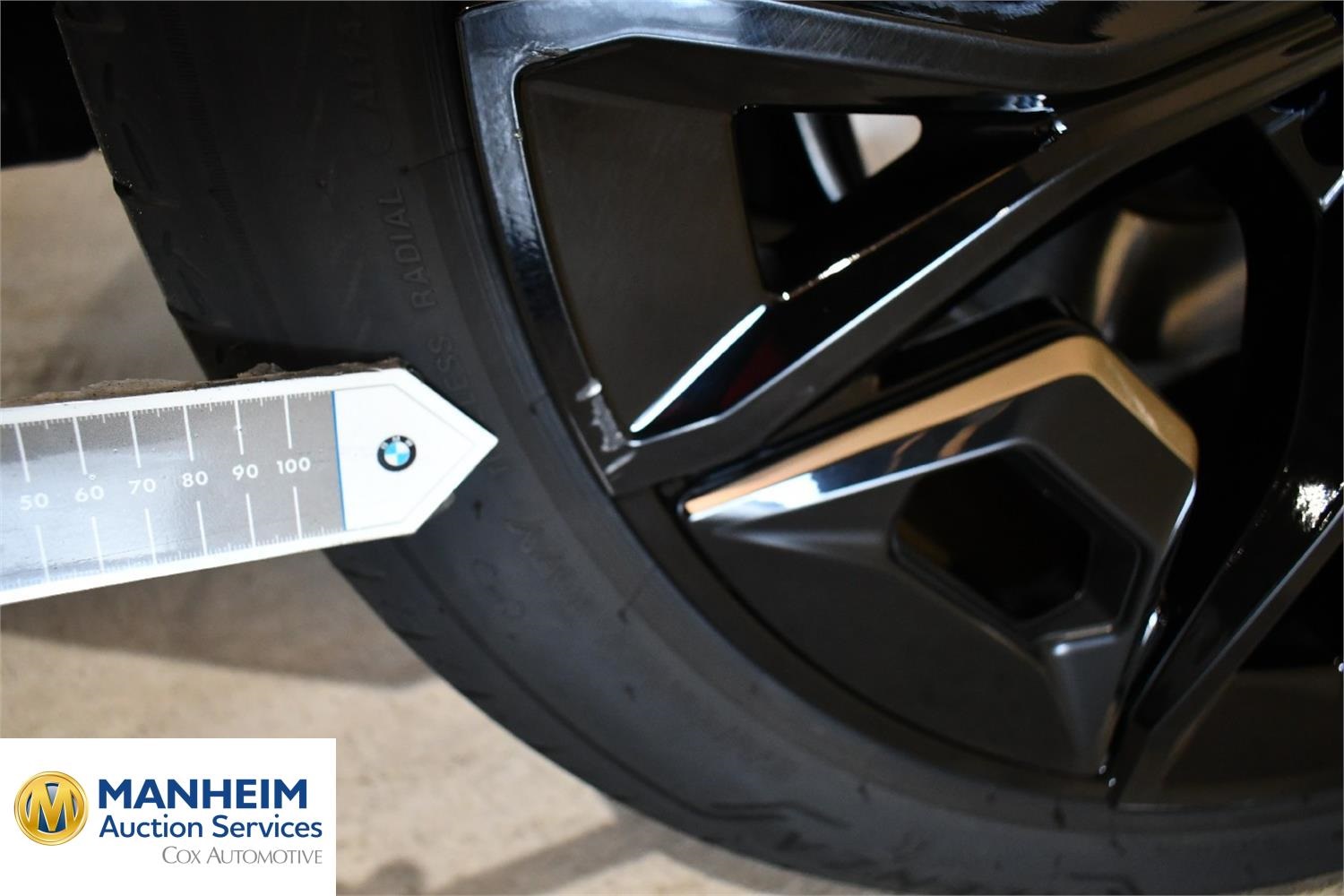 Foto BMW iX xDrive40 (I20) 35