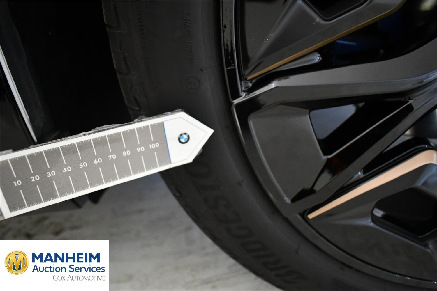Foto BMW iX xDrive40 (I20) 43