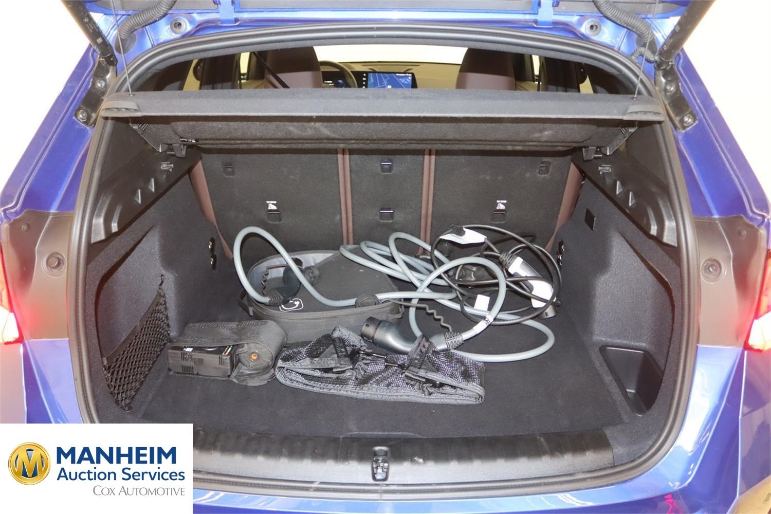 Foto BMW iX1 eDrive20 (U11) 12