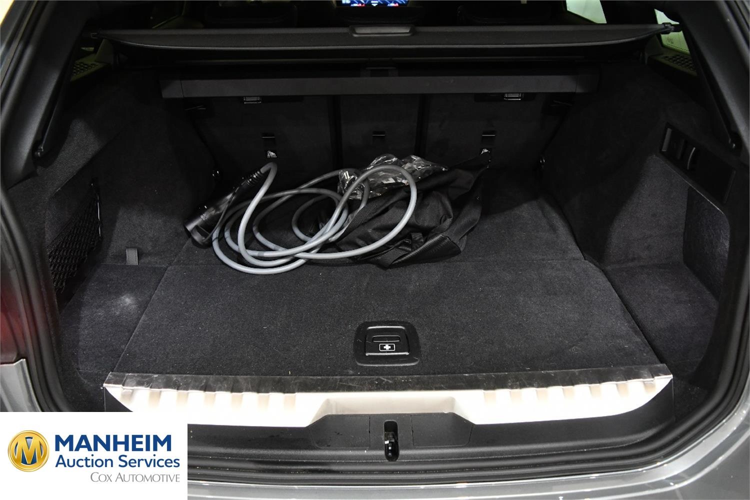Foto BMW 330e xDrive Touring (G21) 12