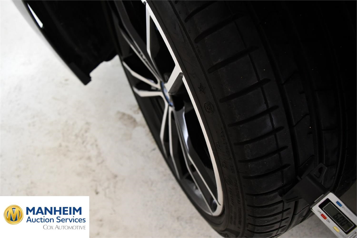 Foto BMW 330e xDrive Touring (G21) 21
