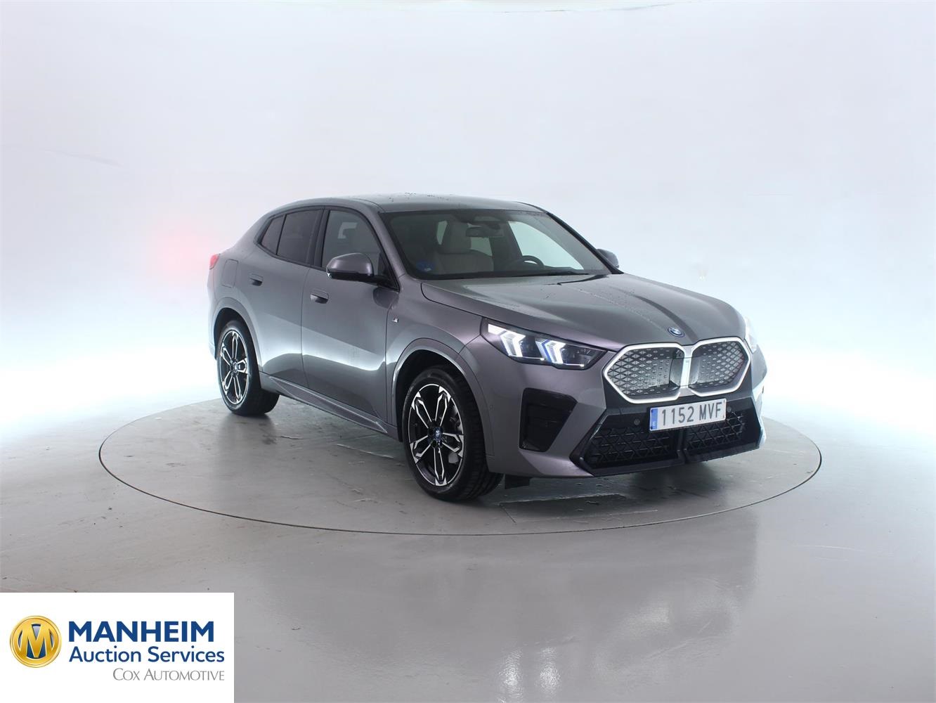Foto BMW iX2 eDrive20 (U10) 4
