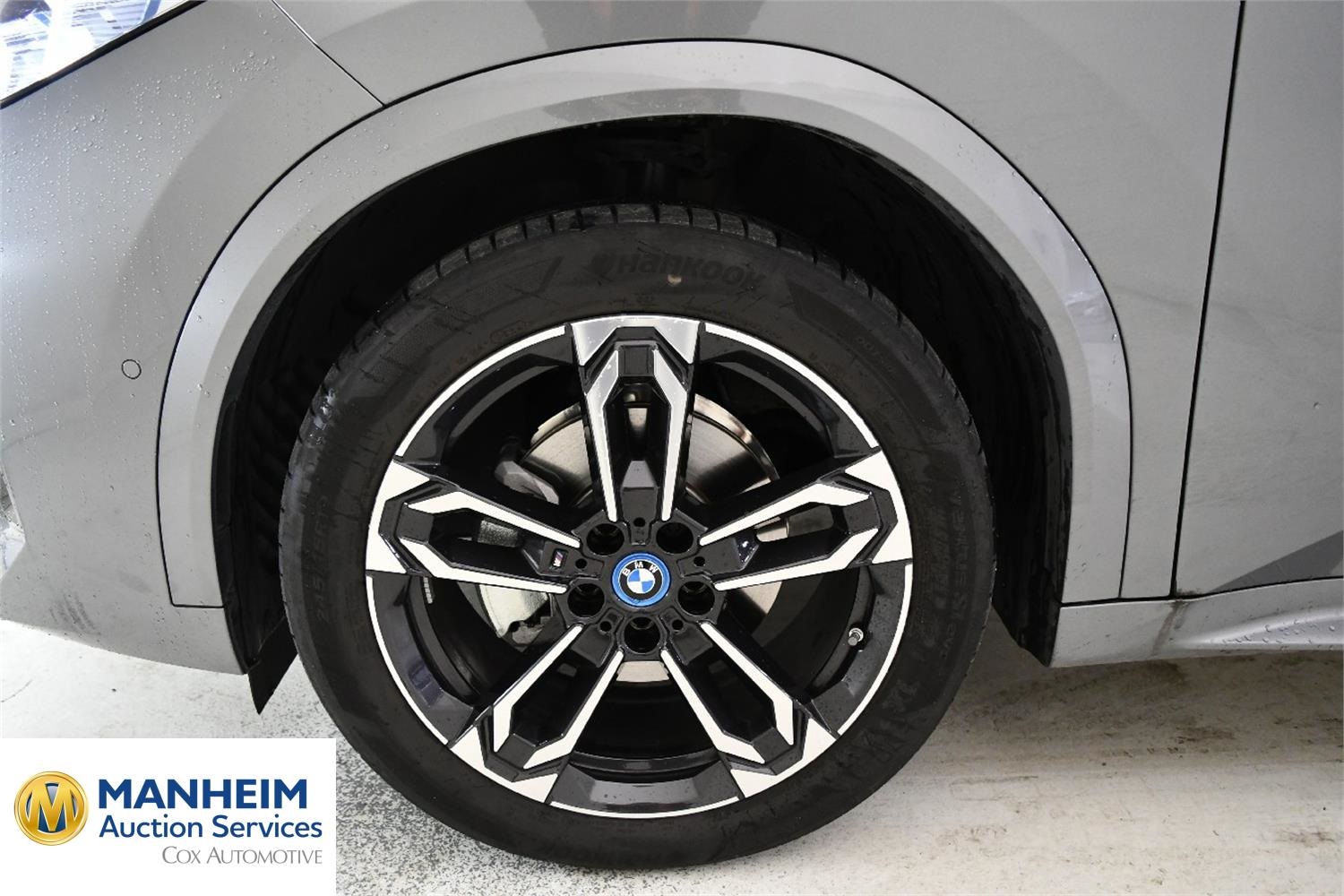 Foto BMW iX2 eDrive20 (U10) 30