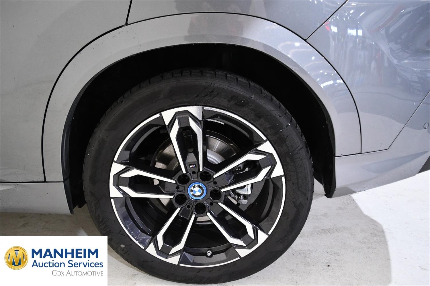 Foto BMW iX2 eDrive20 (U10) 31