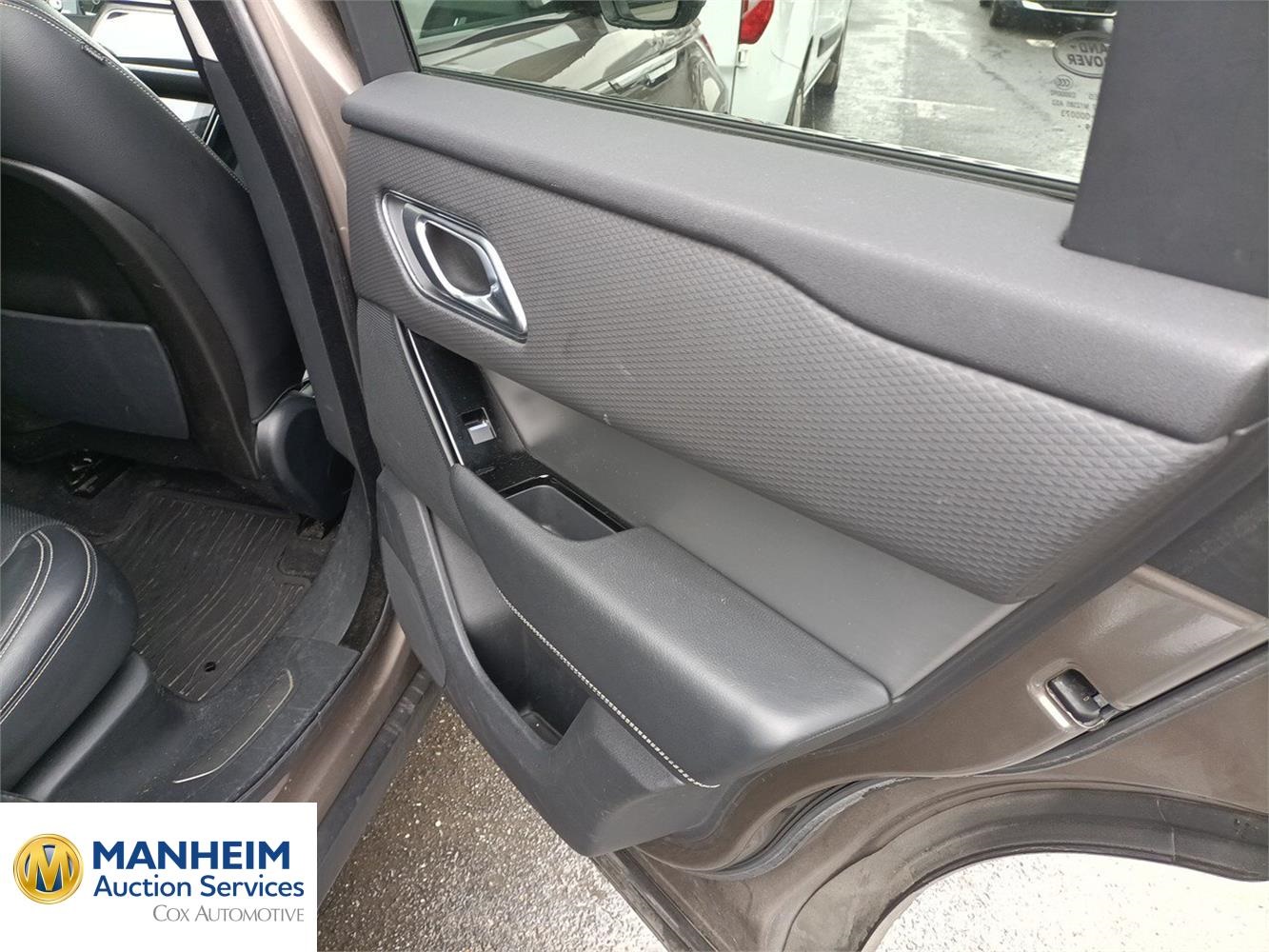 Foto RANGE ROVER Range Rover Velar 43