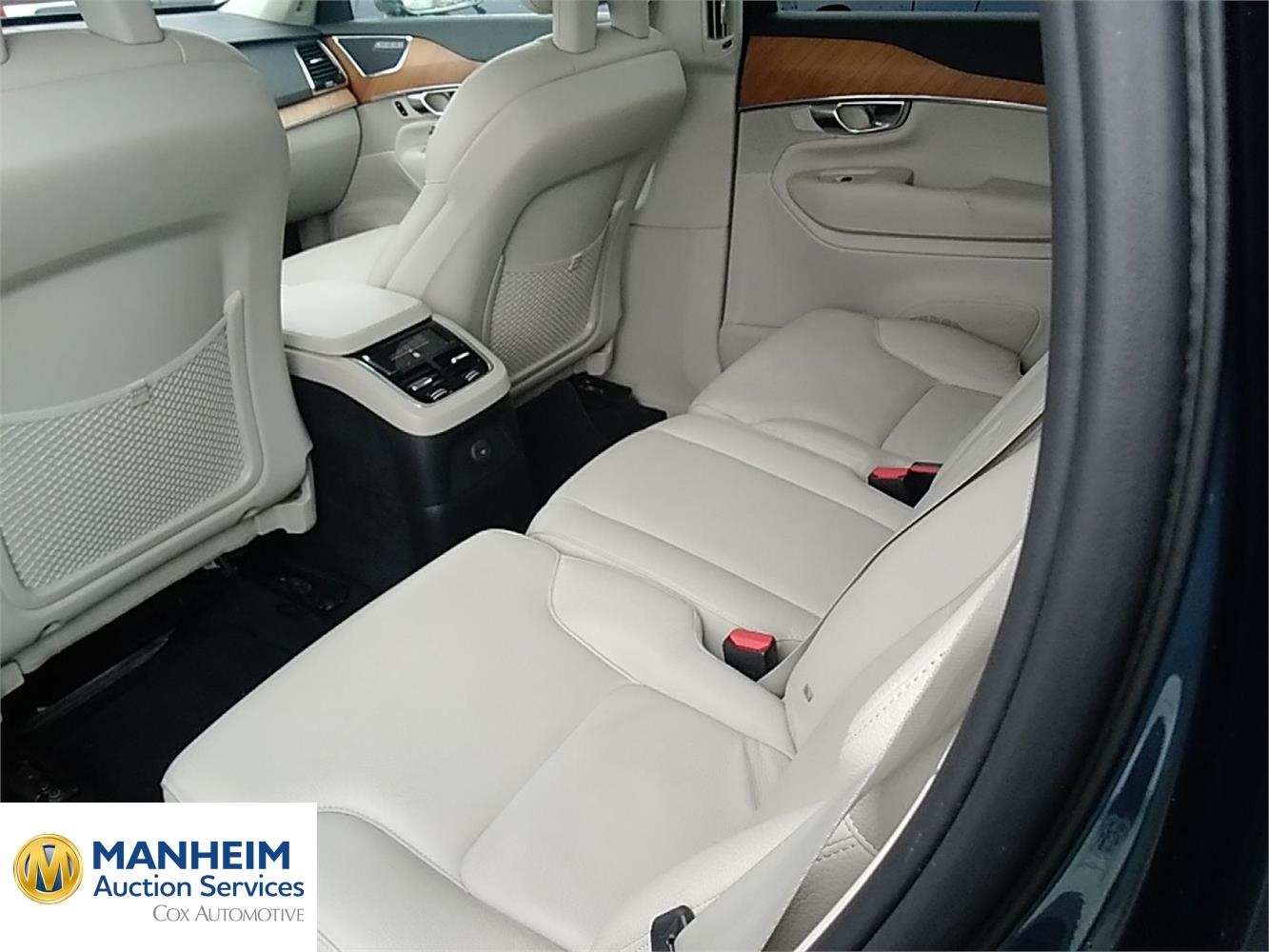Foto Volvo XC90 15