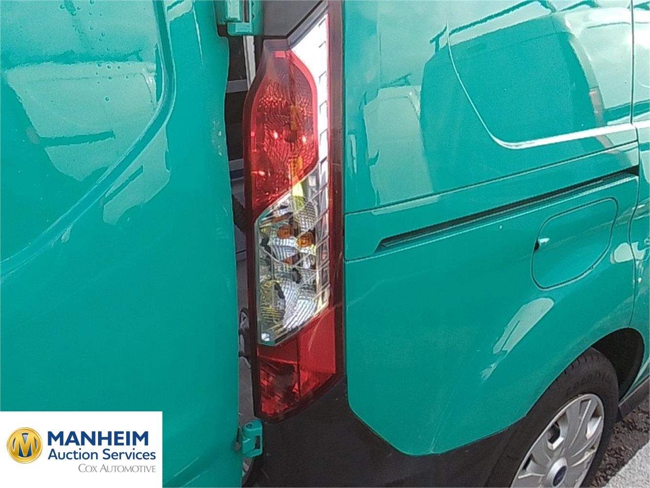 Foto Ford TRANSIT Connect 24