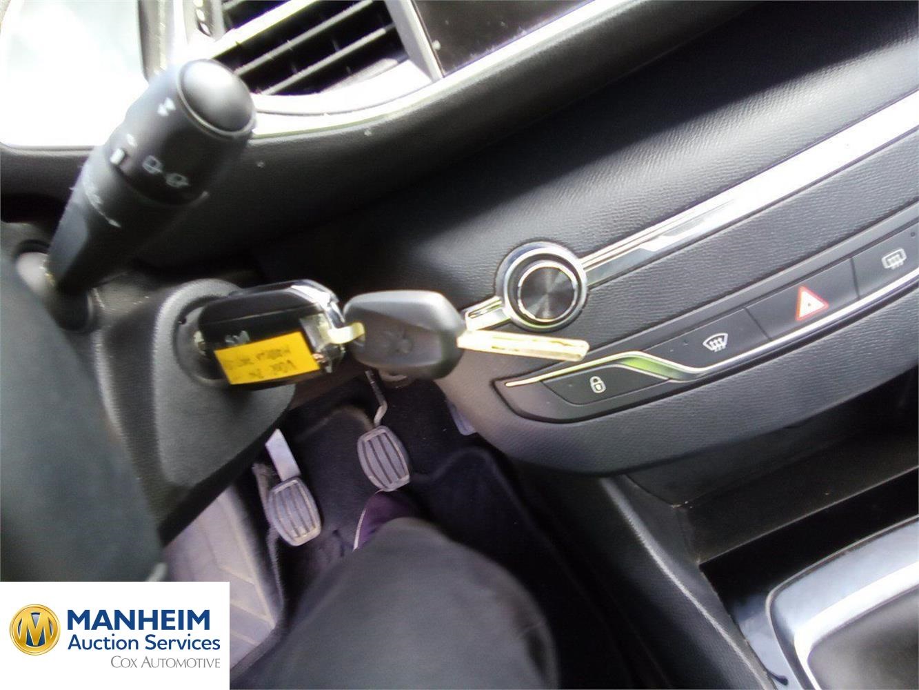 Foto Peugeot 308 8