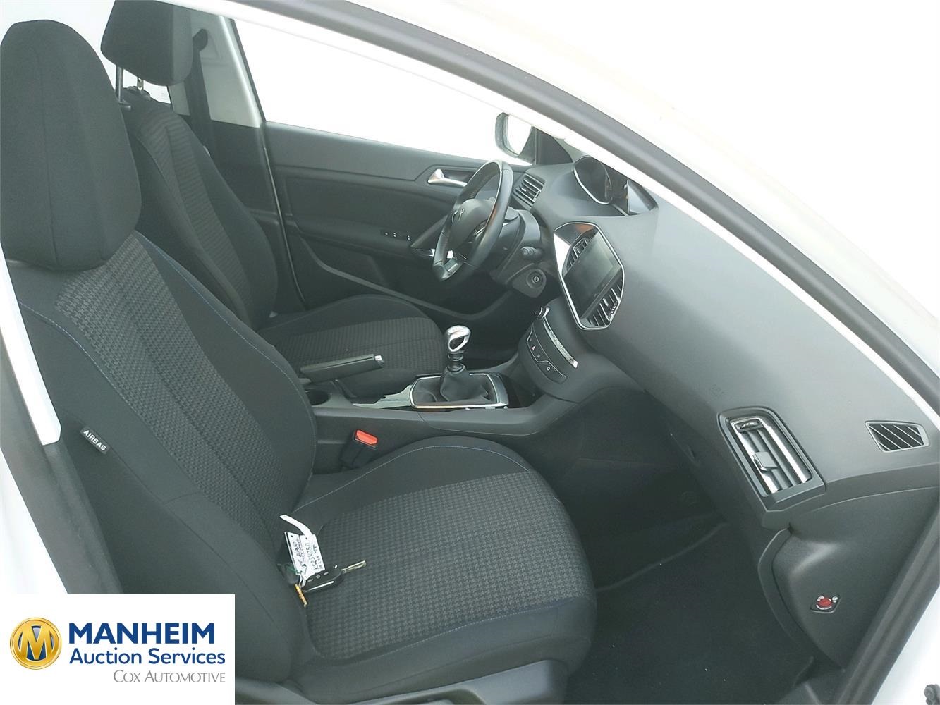 Foto Peugeot 308 10
