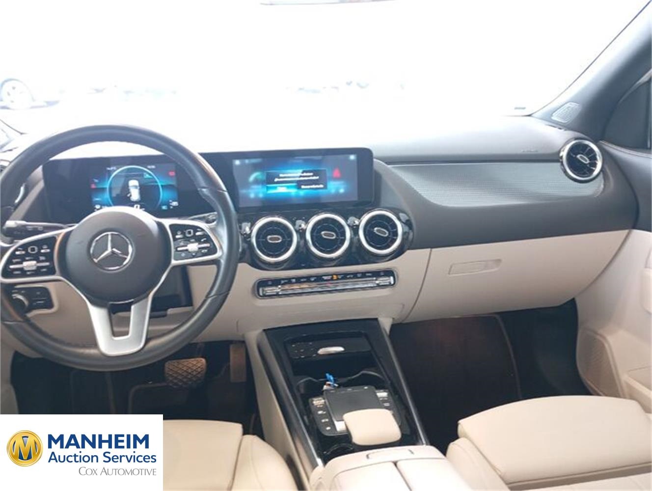 Foto Mercedes Benz GLA 6