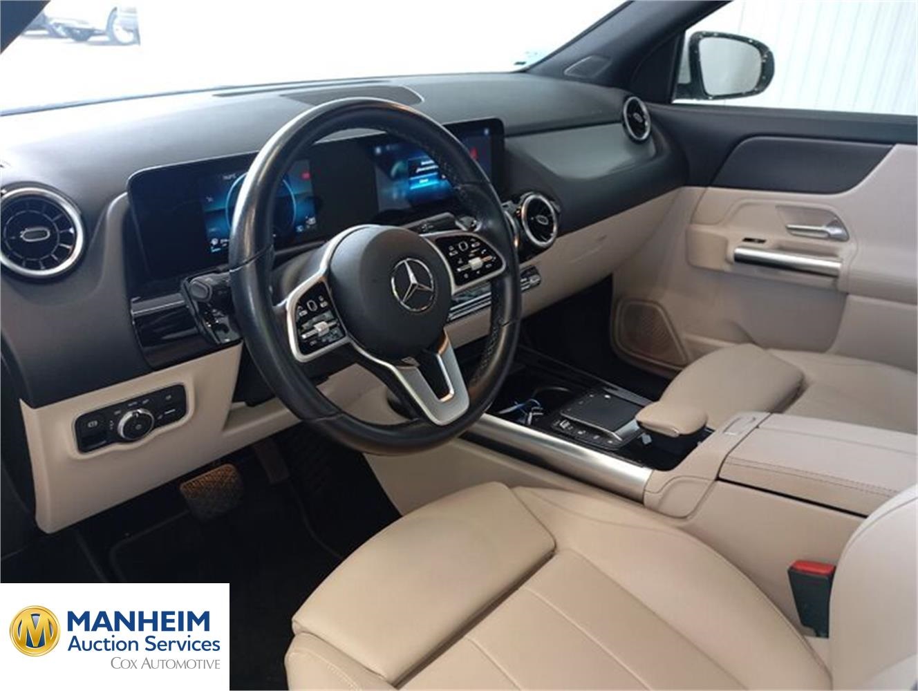 Foto Mercedes Benz GLA 7