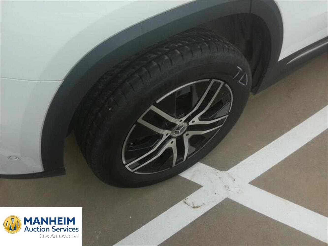Foto Mercedes Benz GLA 27