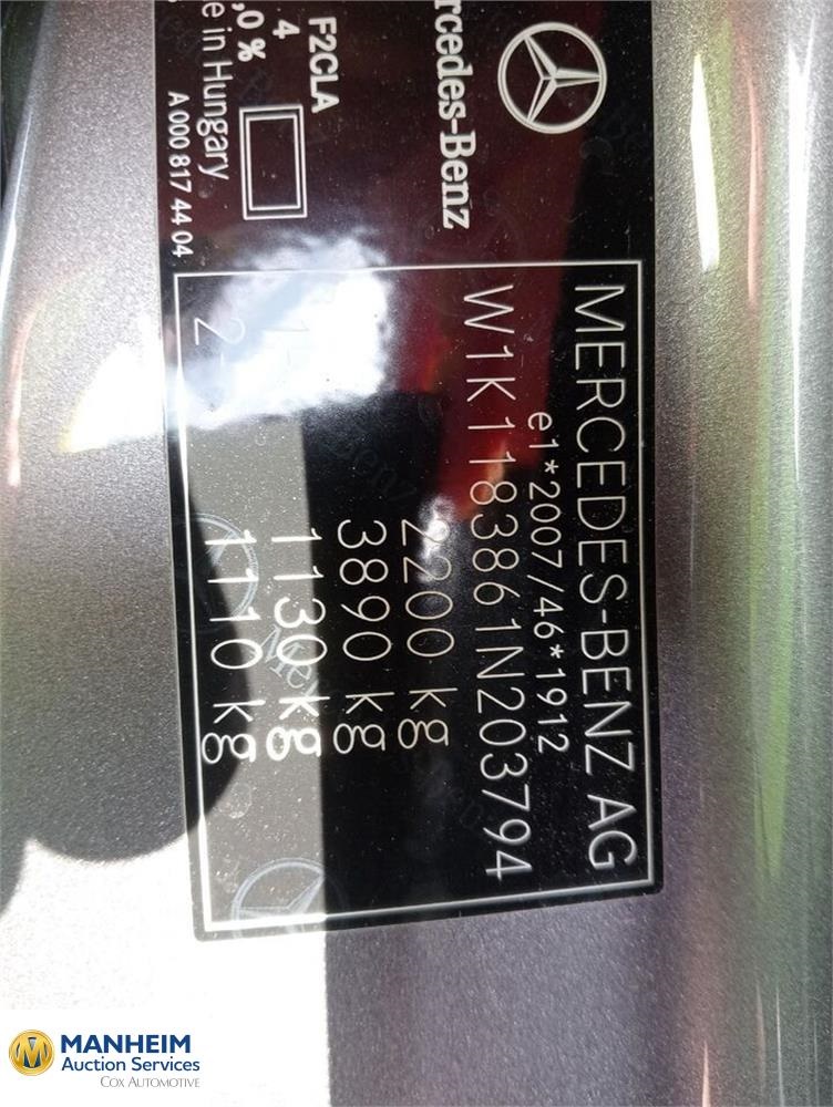 Foto Mercedes Benz CLA 13
