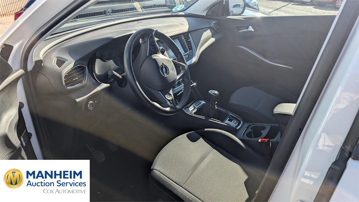 Foto Opel Grandland 10