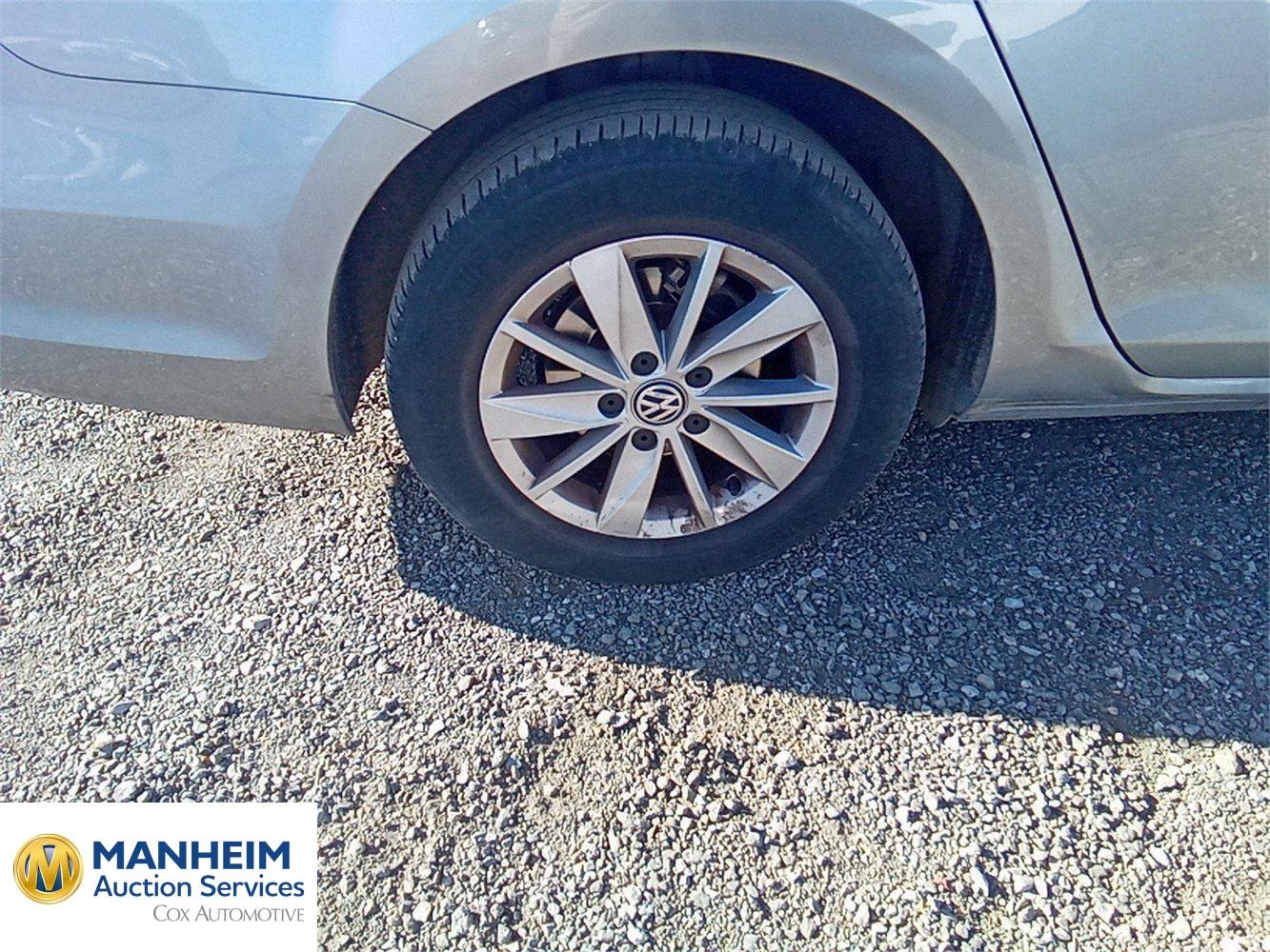 Foto Volkswagen Golf 28