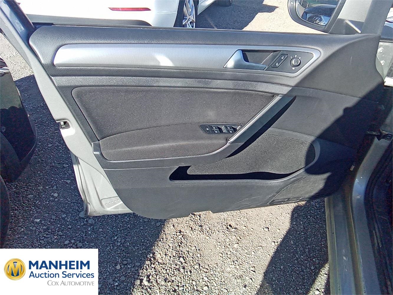 Foto Volkswagen Golf 156