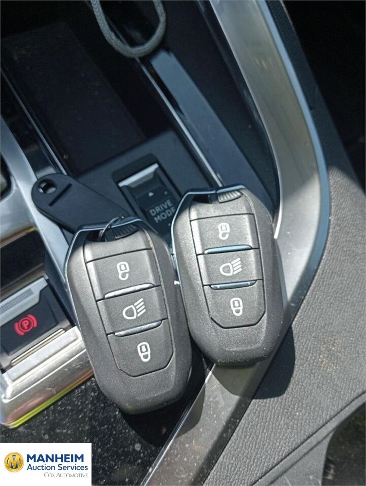 Foto Peugeot 3008 Hybrid 10