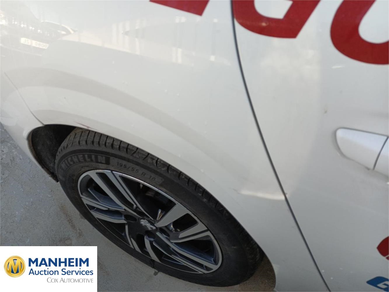 Foto Peugeot 208 18
