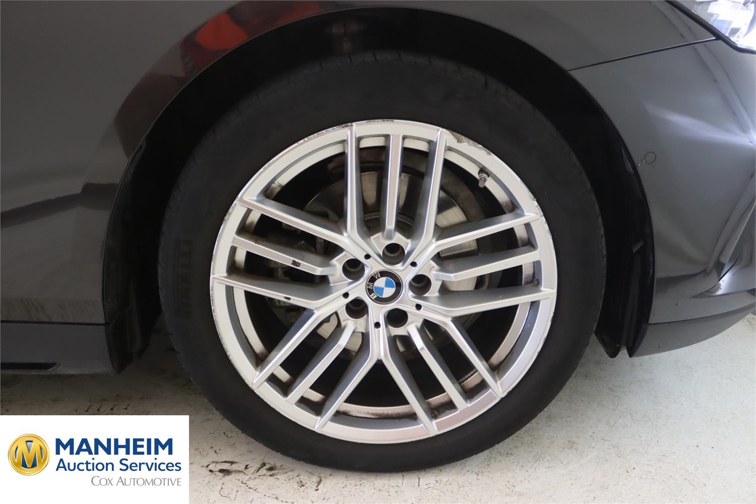 Foto BMW 520d xDrive Berlina (G60) 35