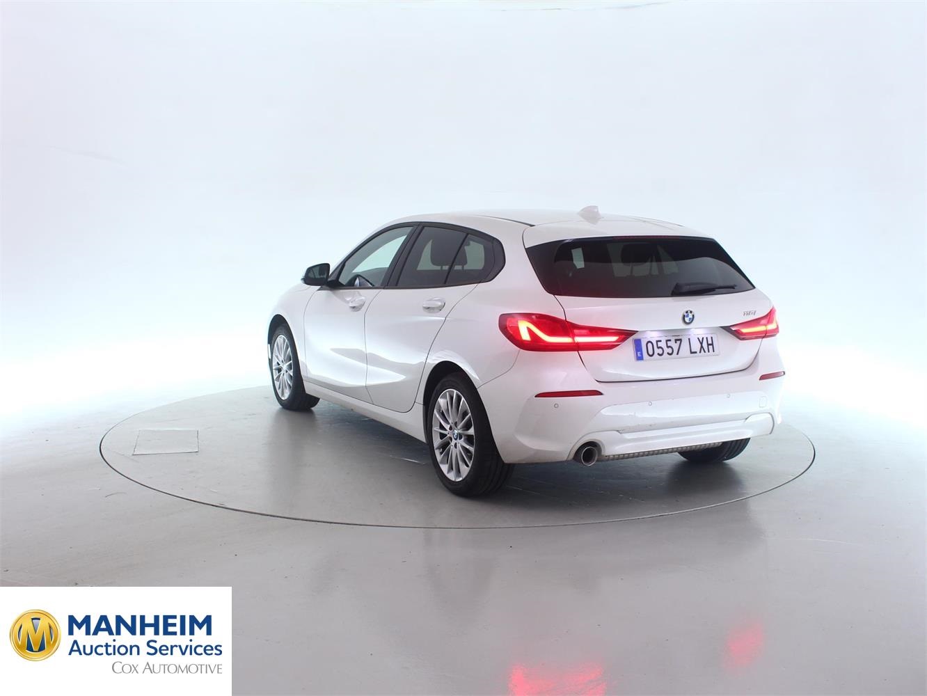 Foto BMW 118i (F40) 2