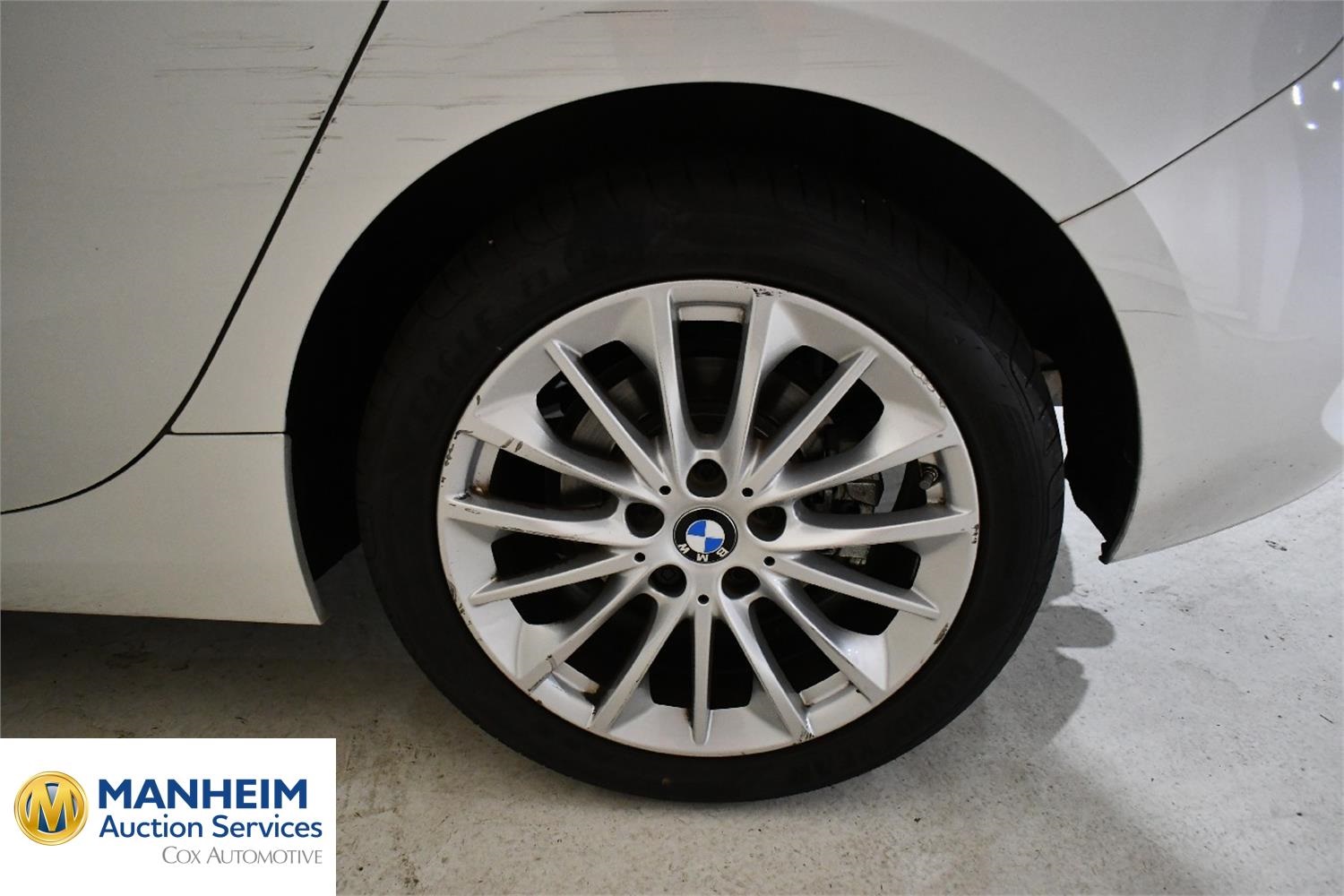 Foto BMW 118i (F40) 29