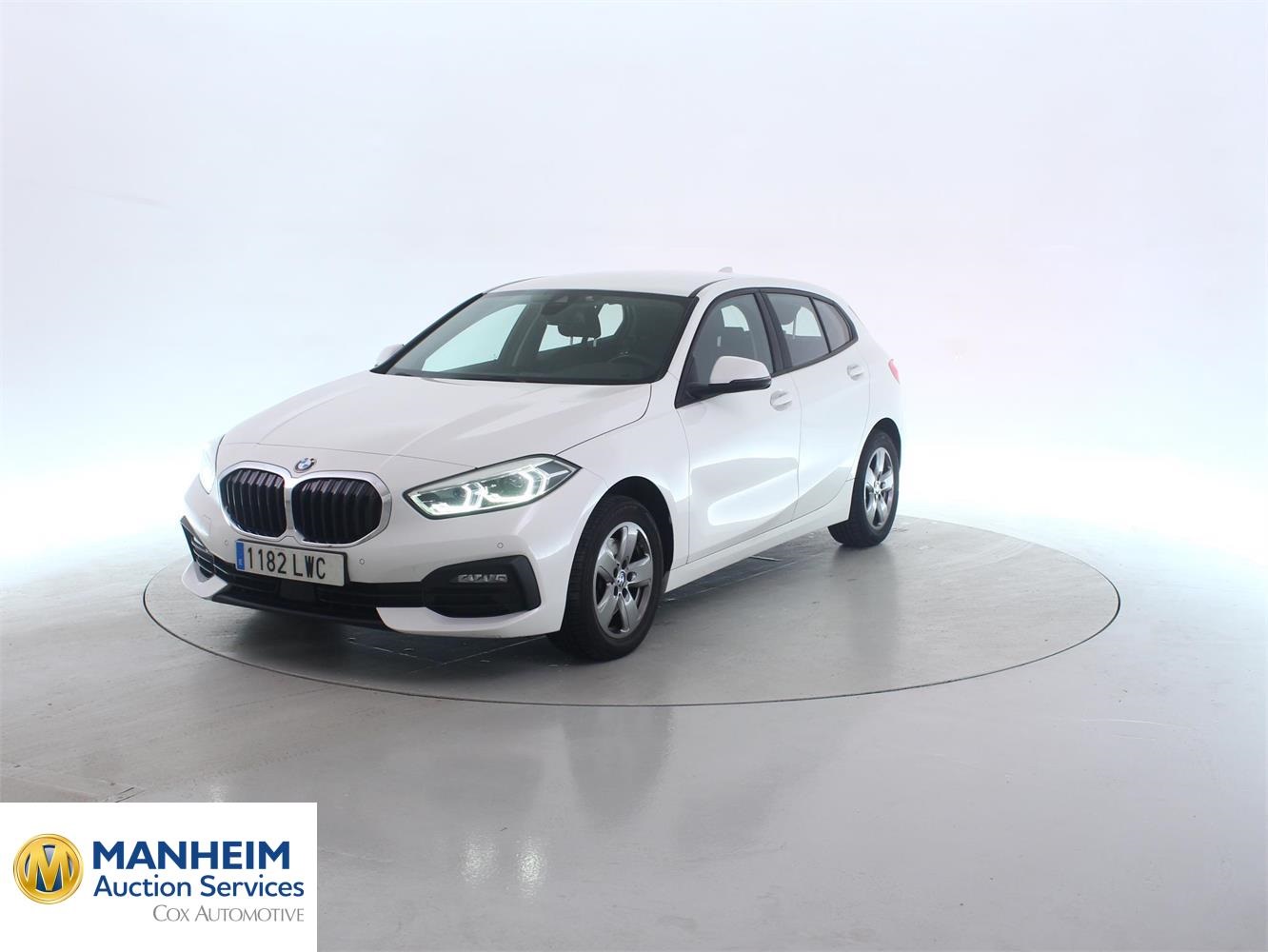 BMW 118i (F40) 
