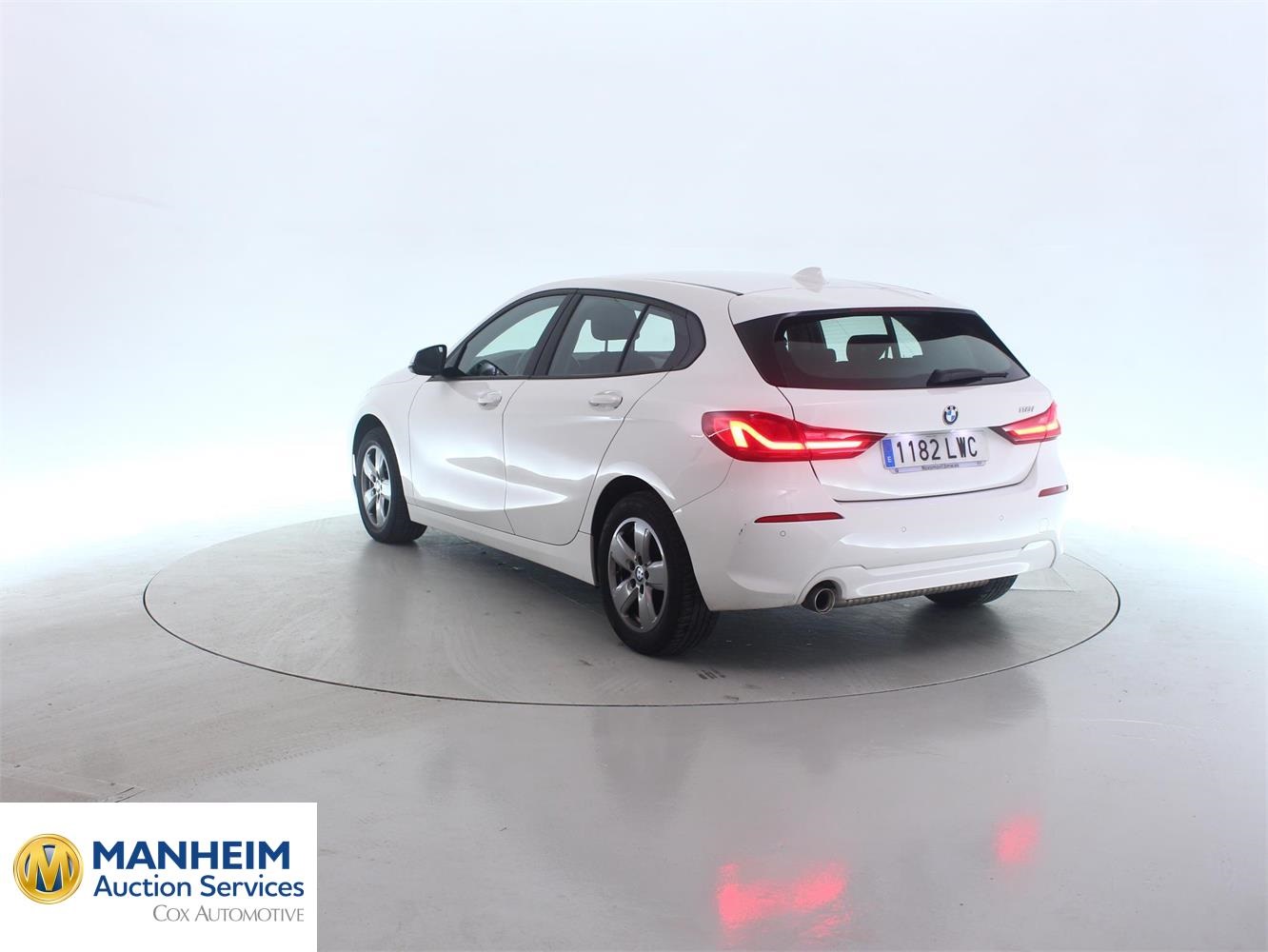 Foto BMW 118i (F40) 2
