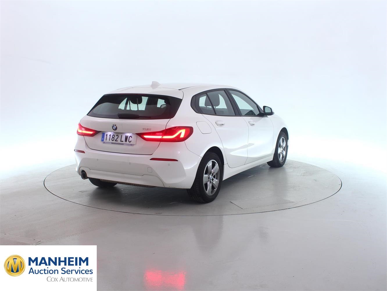 Foto BMW 118i (F40) 3