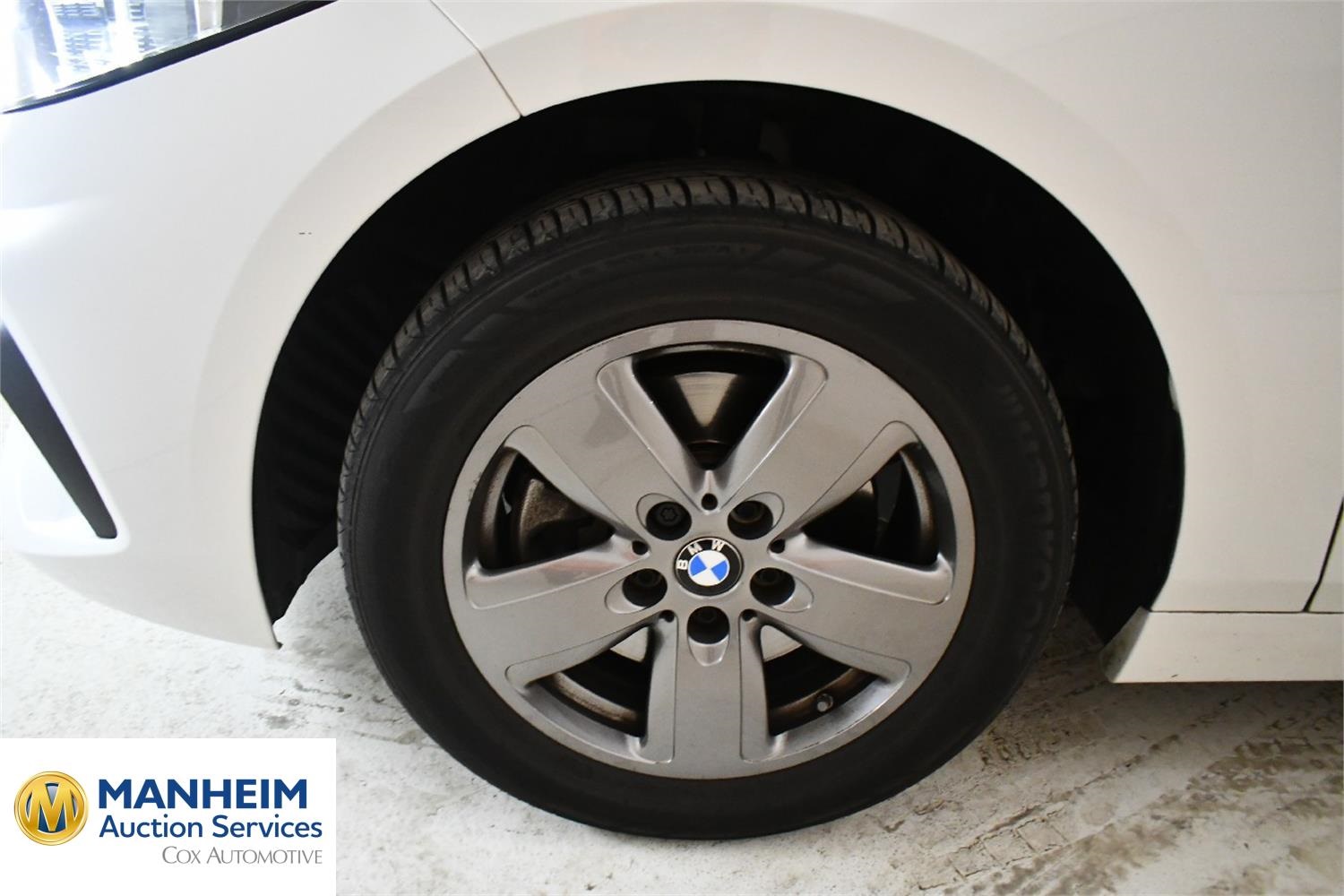 Foto BMW 118i (F40) 28