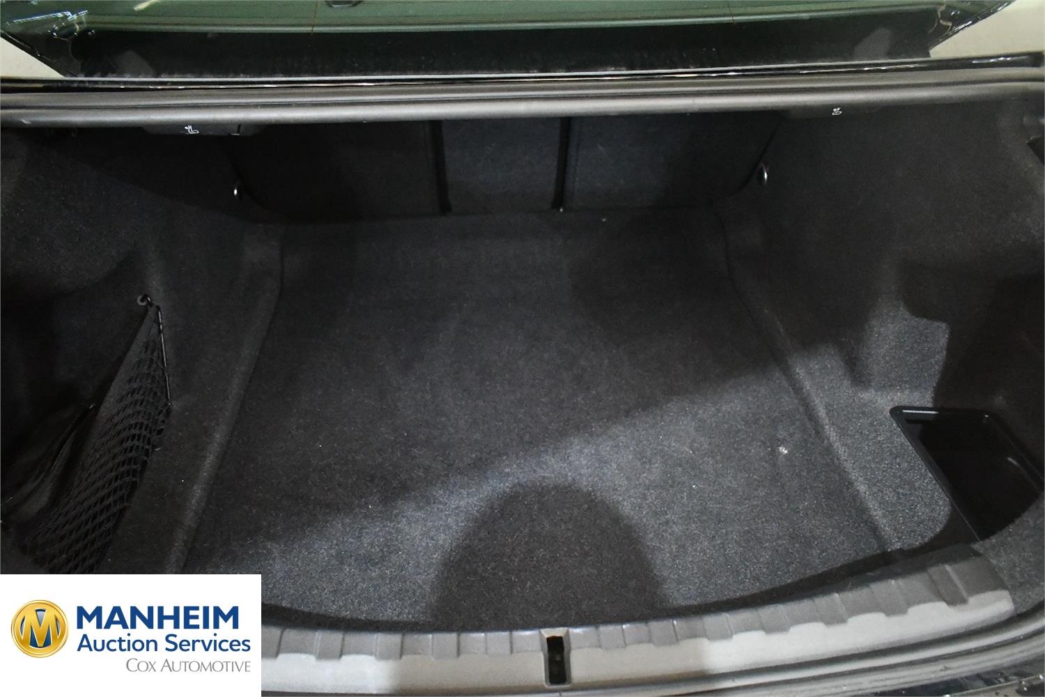 Foto BMW 318d Berlina (G20) 11
