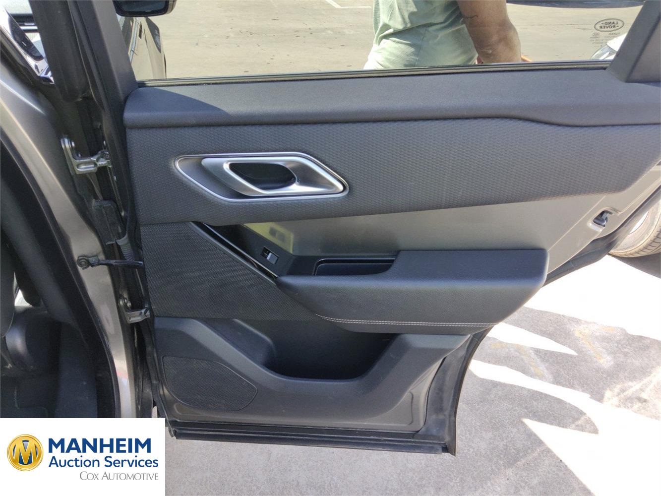 Foto RANGE ROVER Range Rover Velar 40