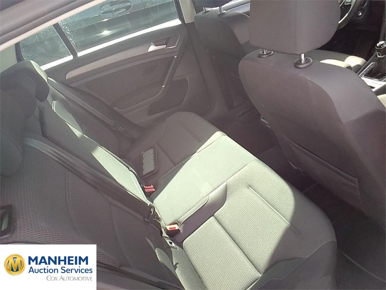 Foto Volkswagen Golf 33