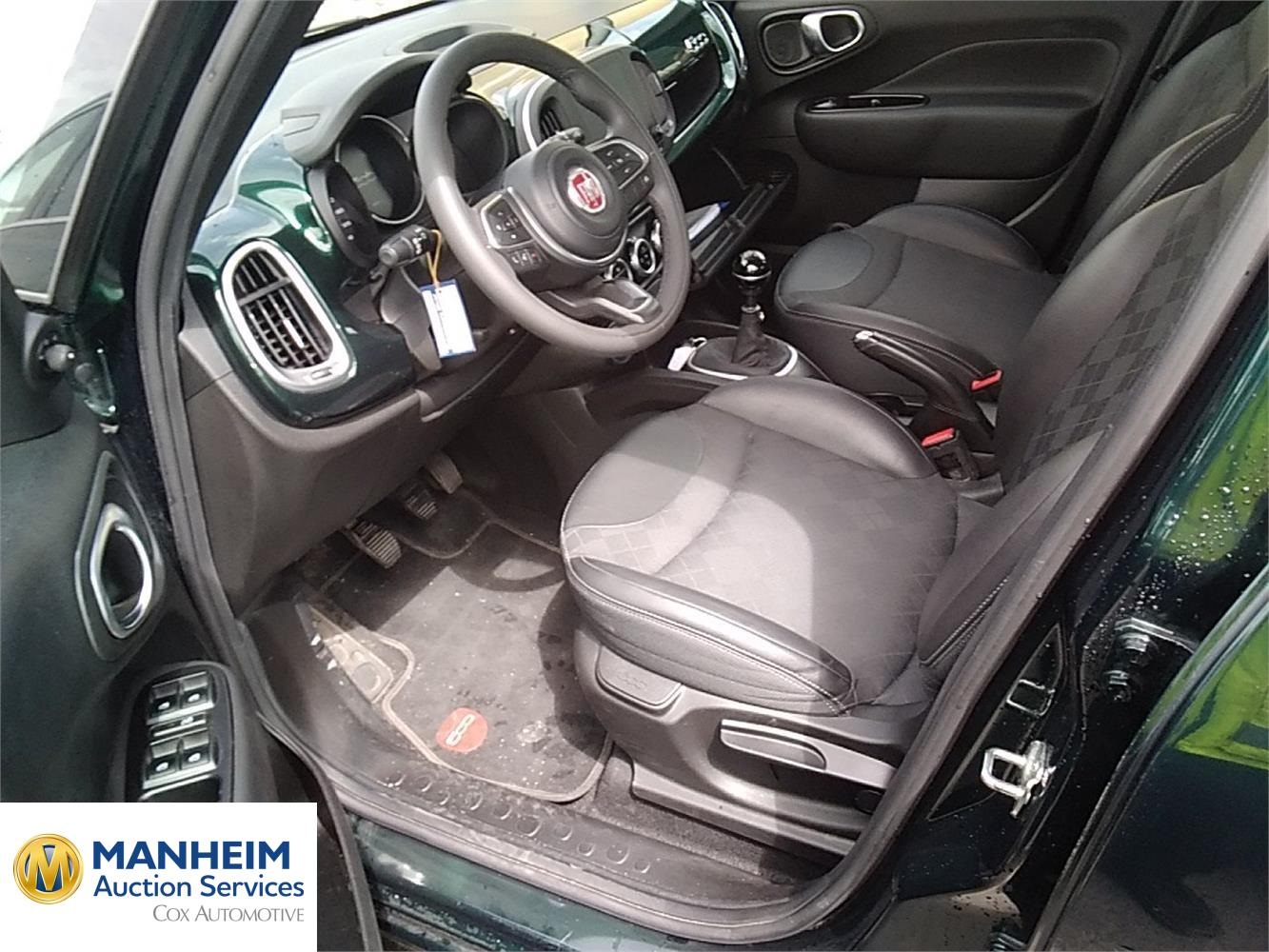 Foto Fiat 500L LIVING 11
