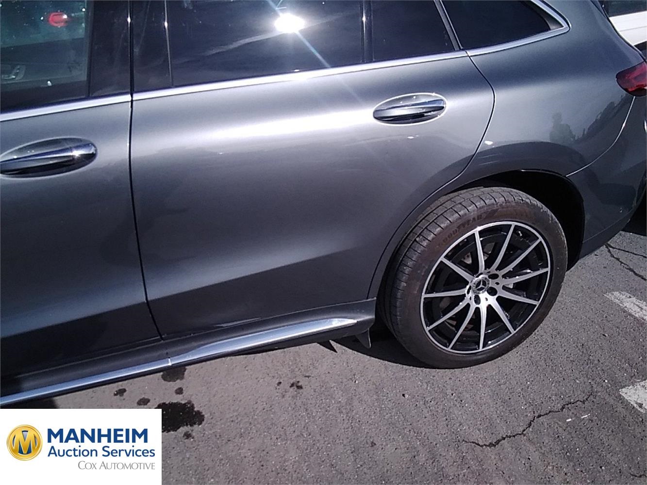 Foto Mercedes Benz EQC 40