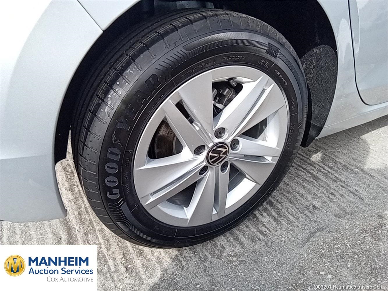 Foto Volkswagen Golf 31