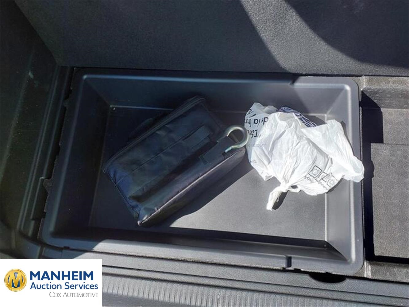 Foto Peugeot 3008 Hybrid 26