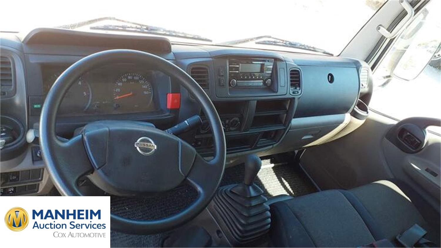 Foto Nissan NT400 8