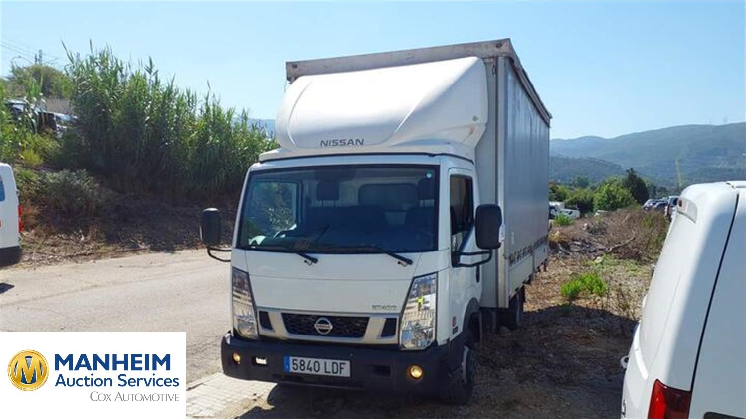 Foto Nissan NT400 10