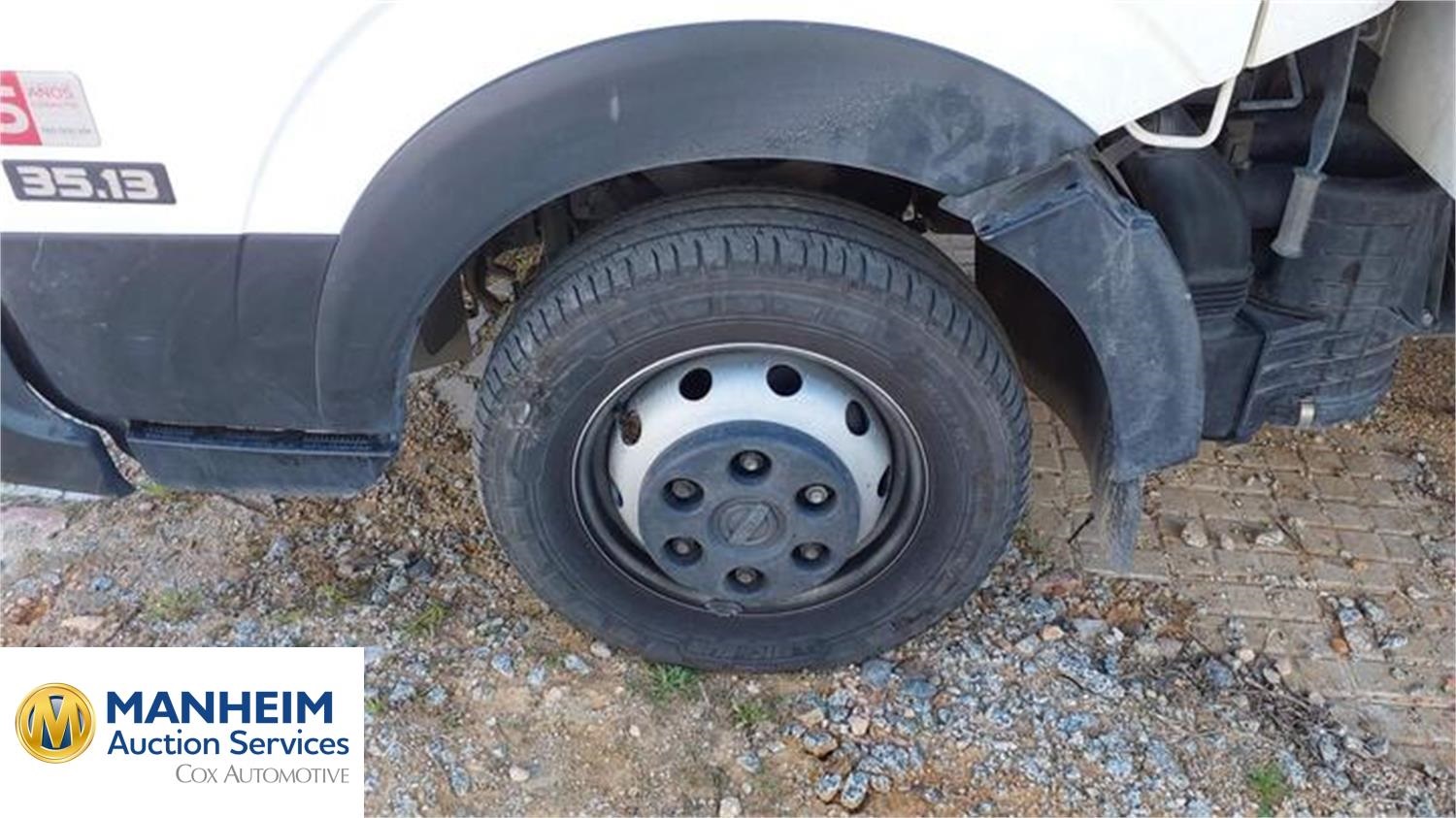 Foto Nissan NT400 14