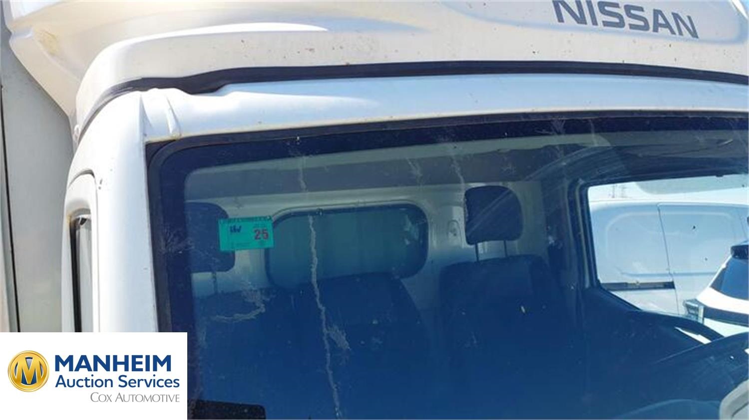 Foto Nissan NT400 26