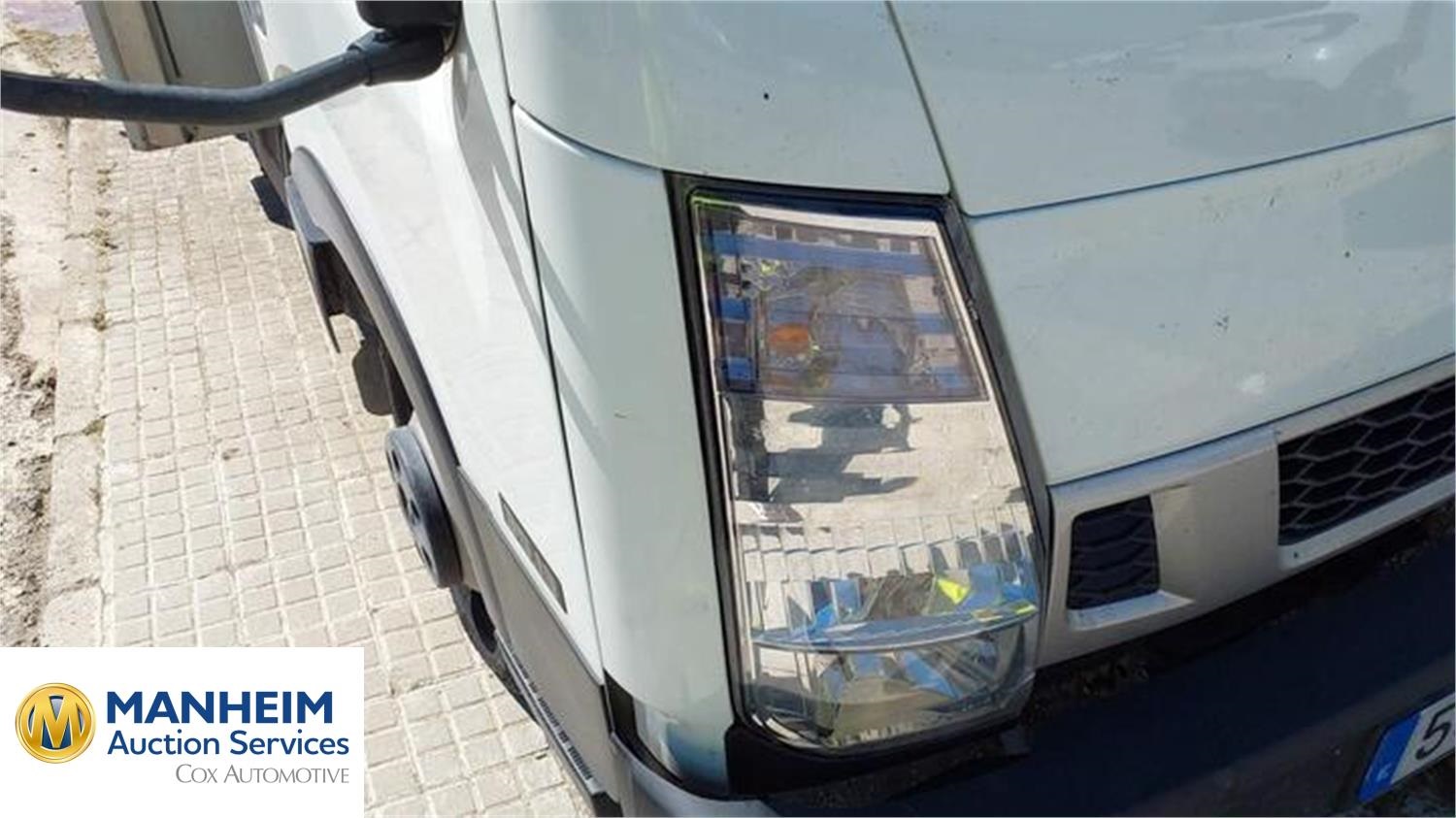 Foto Nissan NT400 37