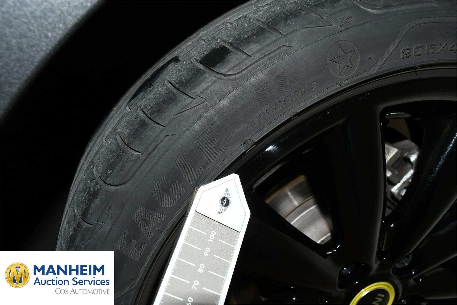 Foto Mini Cooper SE (F56) 38