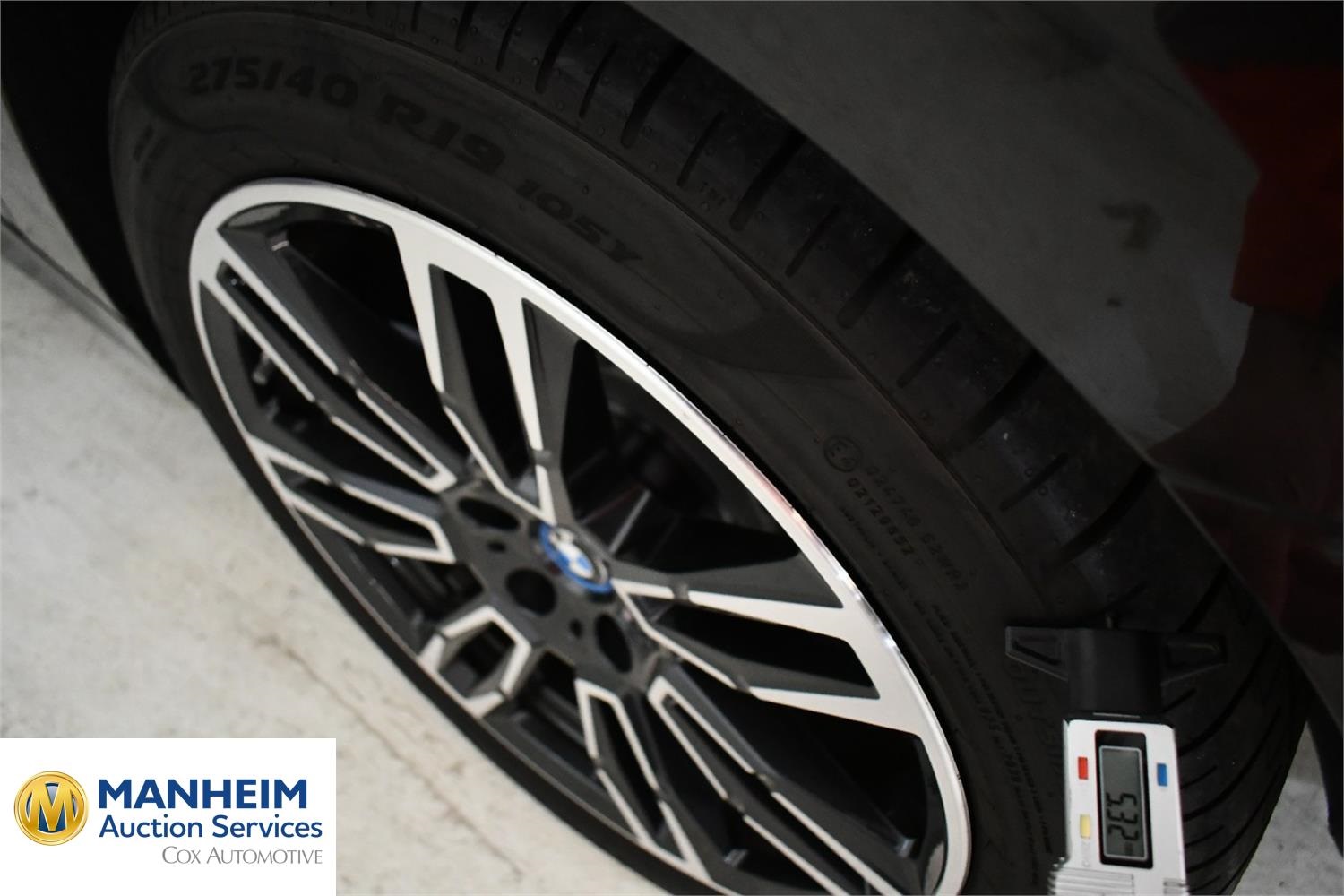 Foto BMW i5 M60 xDrive Berlina (G60) 22