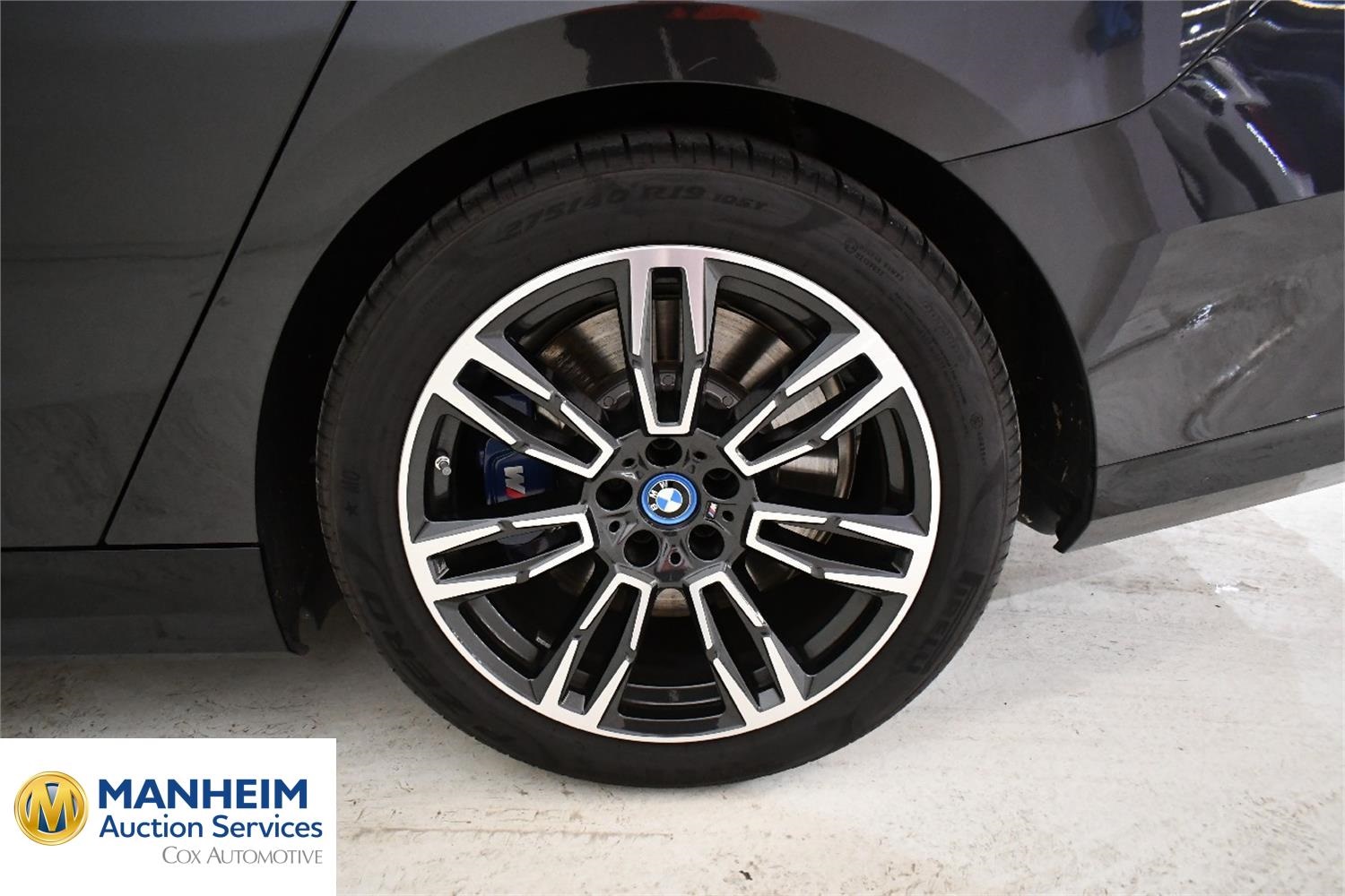 Foto BMW i5 M60 xDrive Berlina (G60) 32