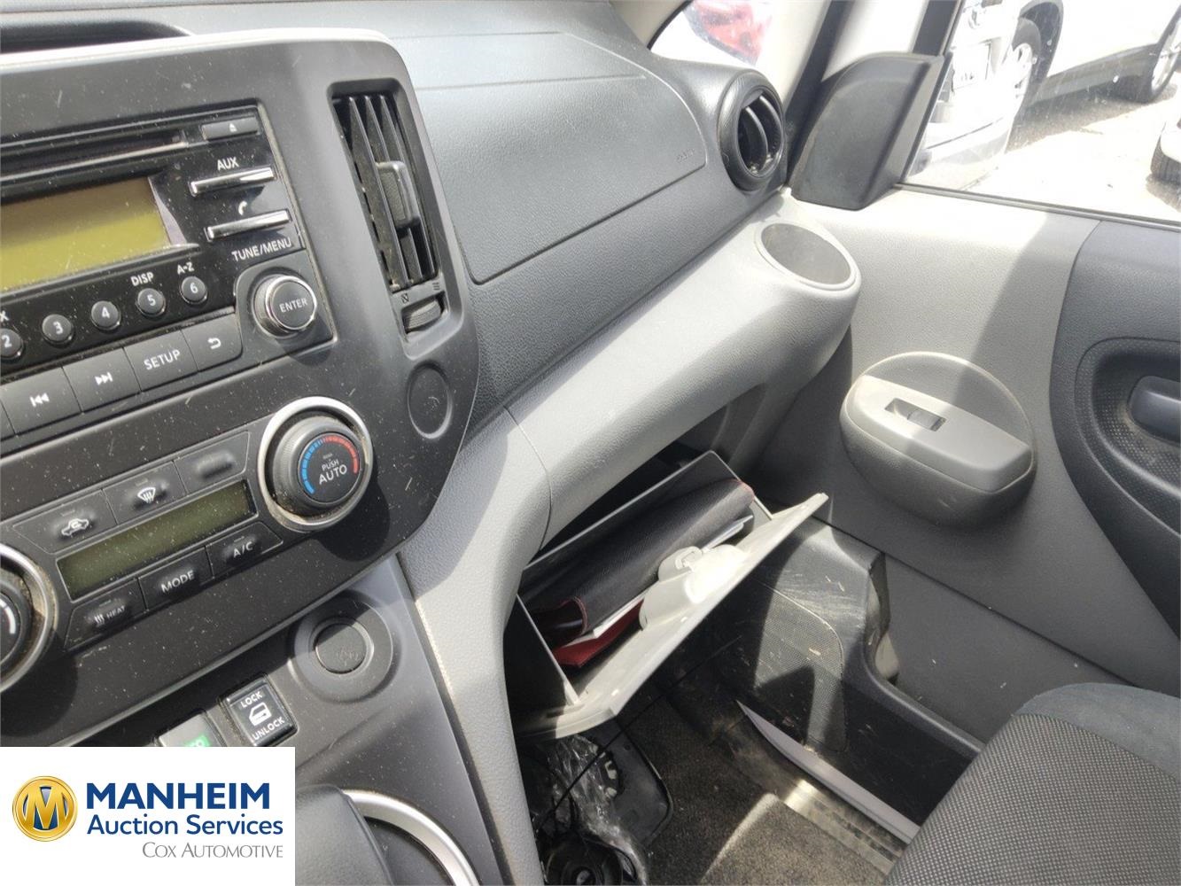 Foto Nissan NV200 44