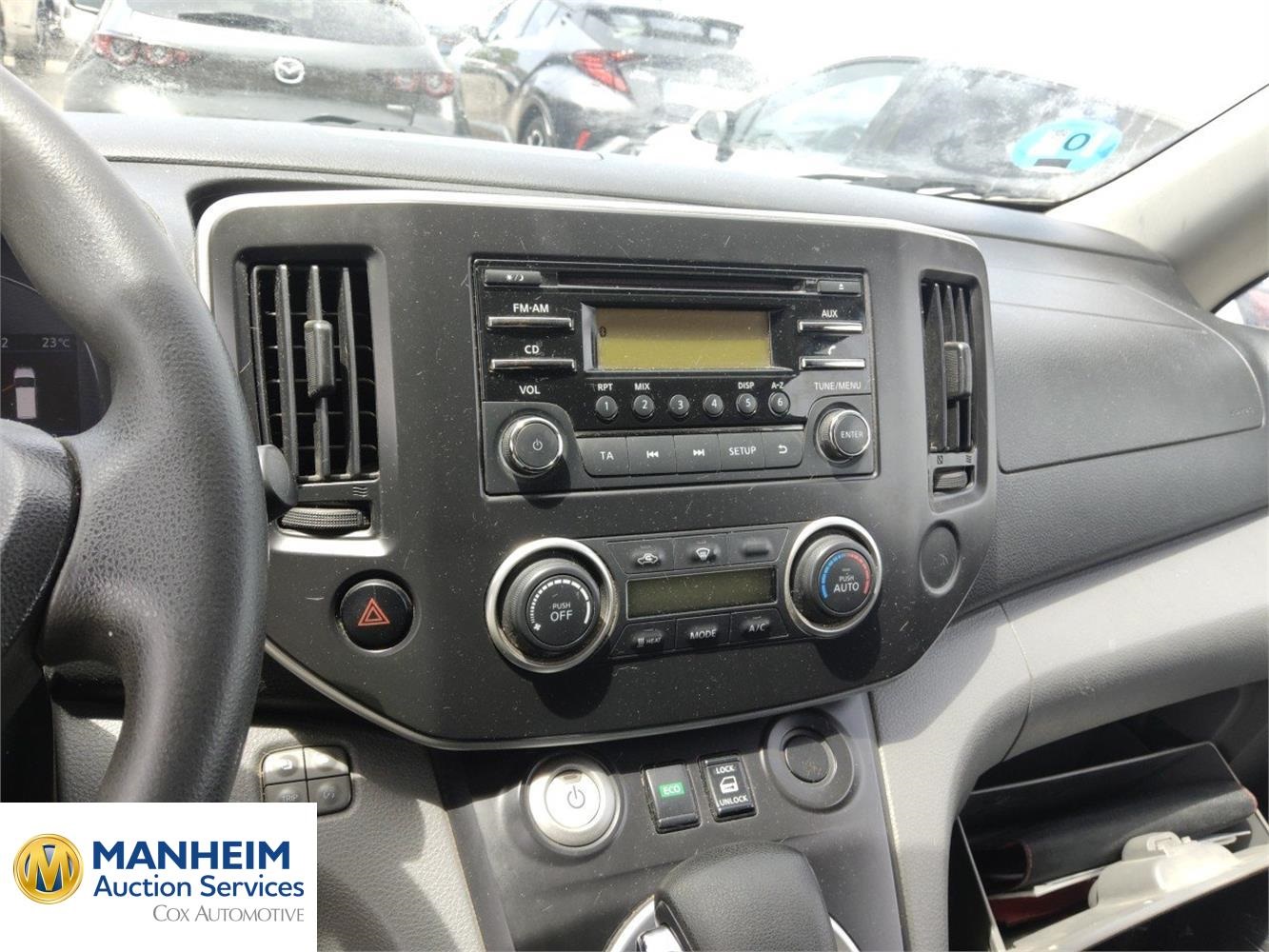 Foto Nissan NV200 135